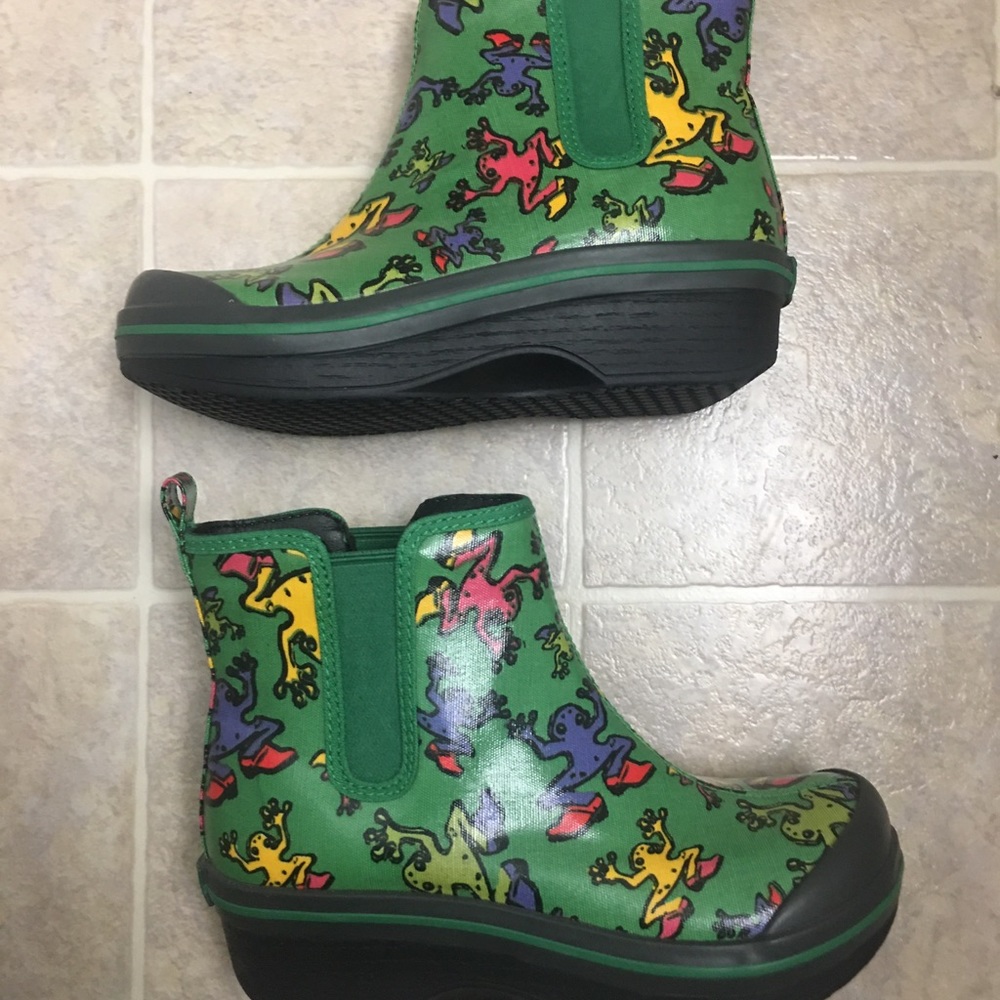 SALE THIS WEEKEND 🧨🧨New Dansko Boots Kids Unisex Size 31 GOT RAIN☔️ BE PREPARED! - Picture 2 of 7